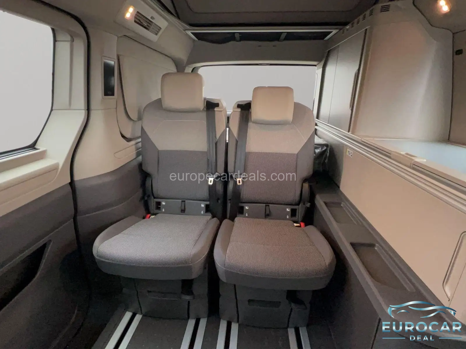 Volkswagen T7 California