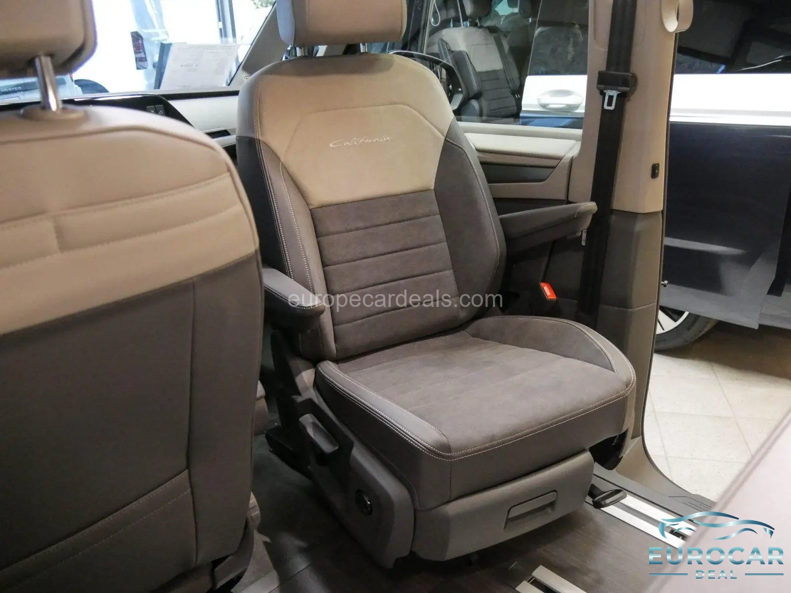 Volkswagen T7 California