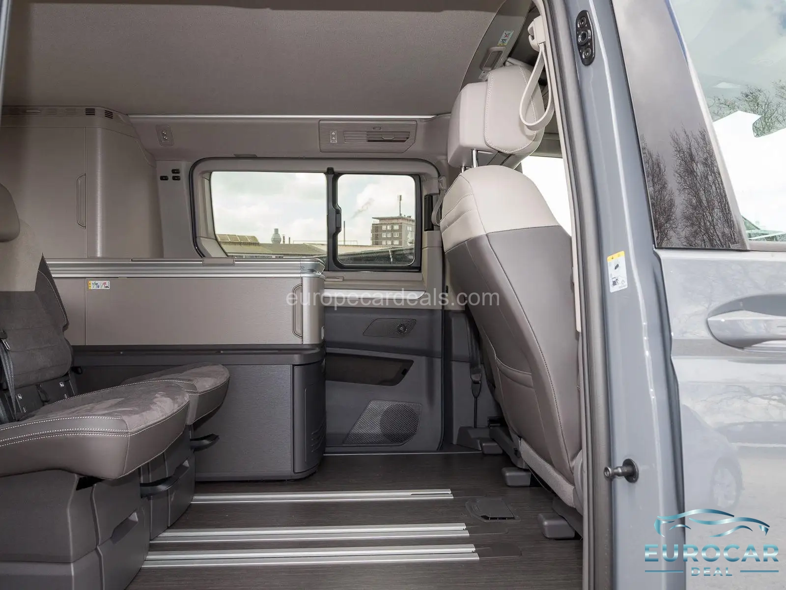 Volkswagen T7 California