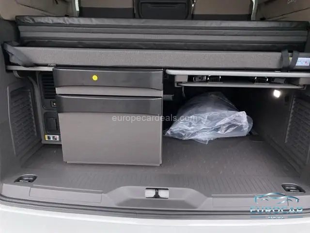 Volkswagen T7 California