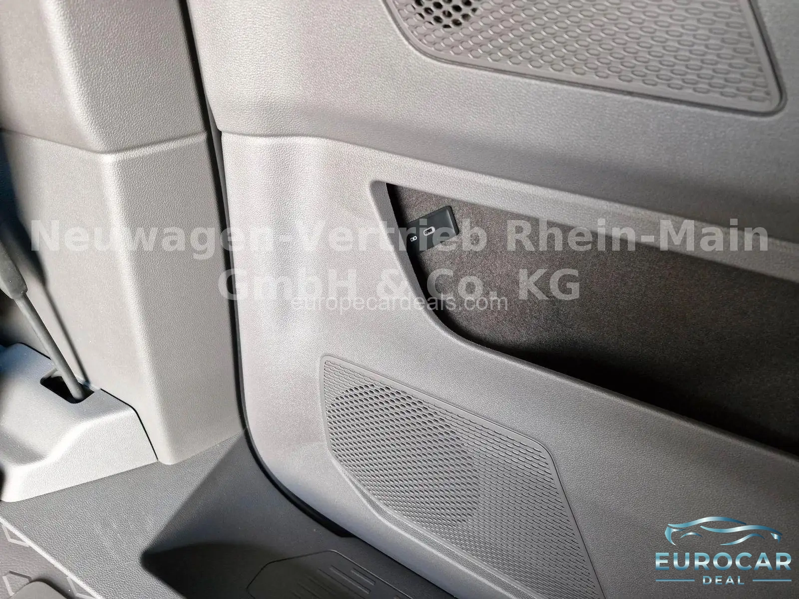 Volkswagen T7 California