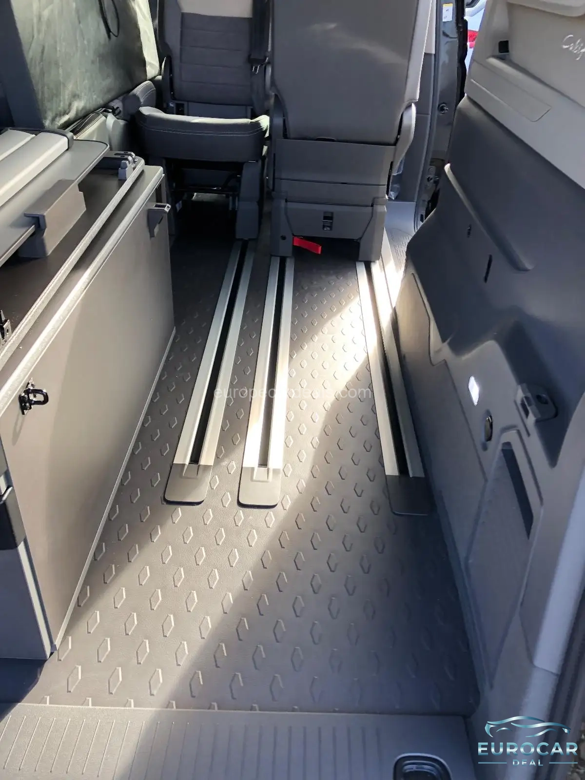 Volkswagen T7 California