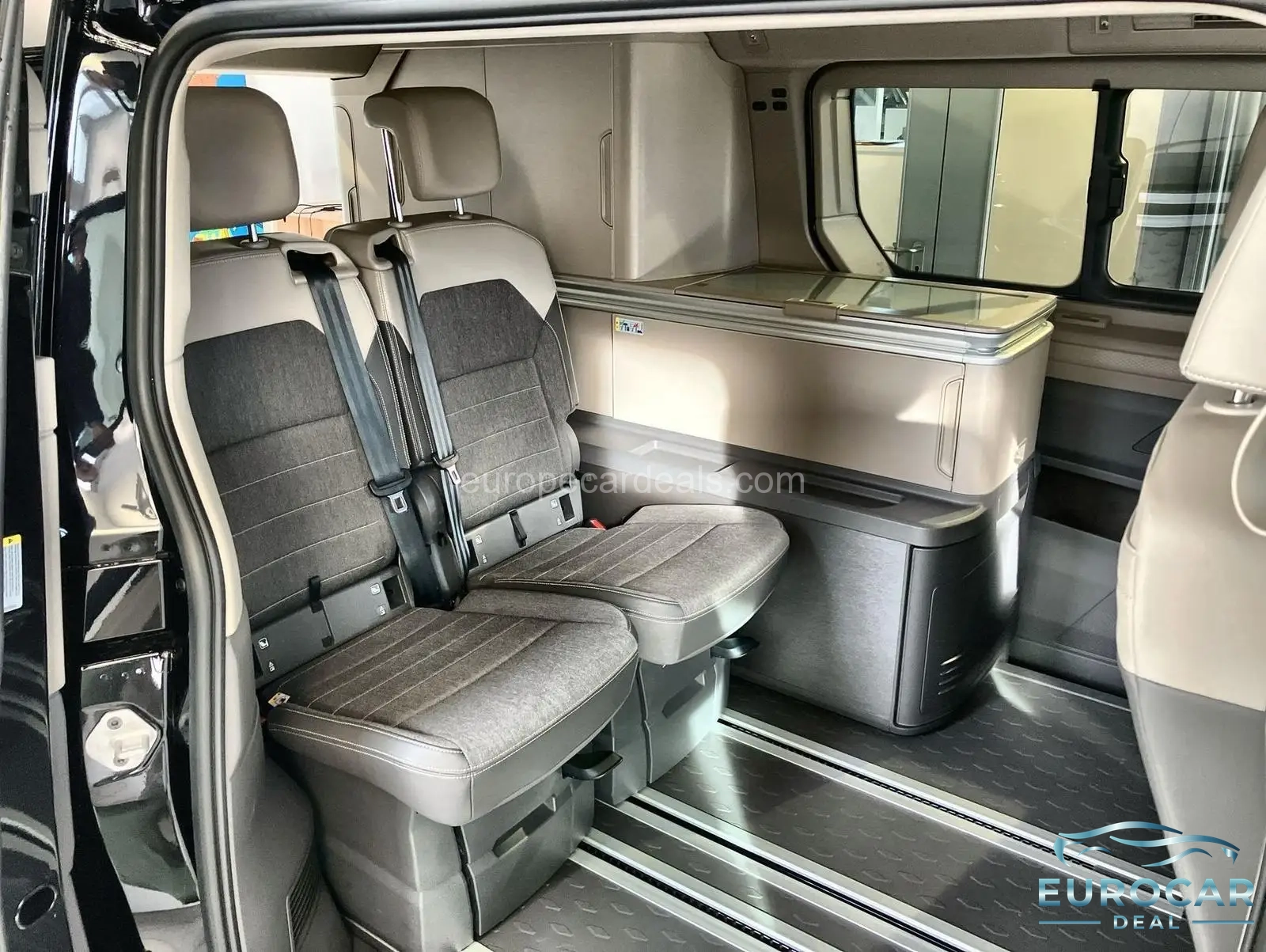 Volkswagen T7 California