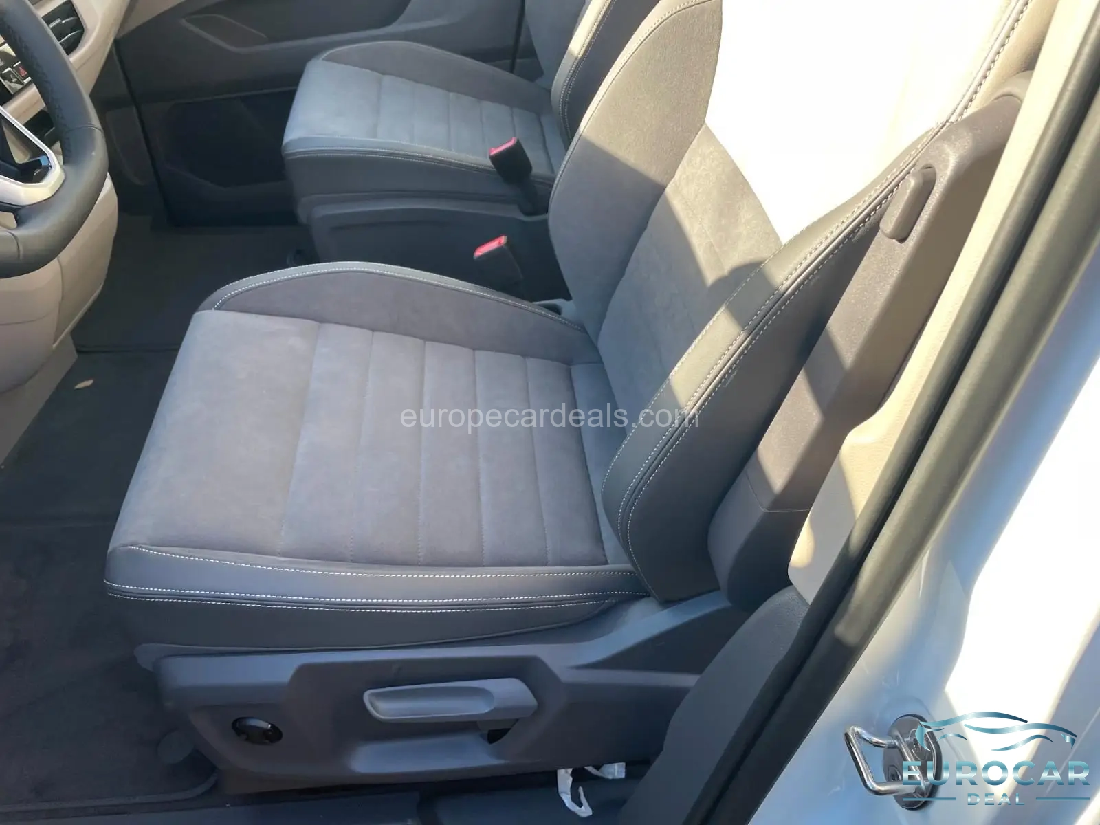 Volkswagen T7 California