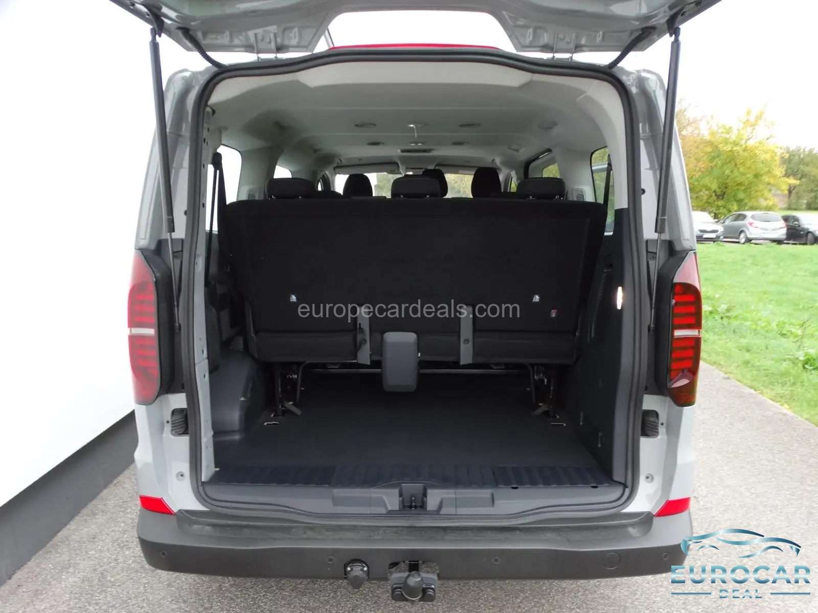 Volkswagen T7 Kombi
