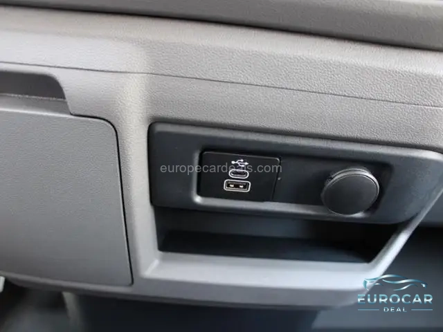 Volkswagen T7 Caravelle