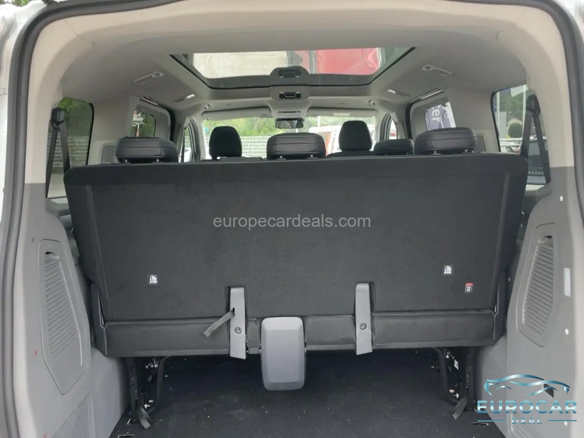 Volkswagen T7 Caravelle