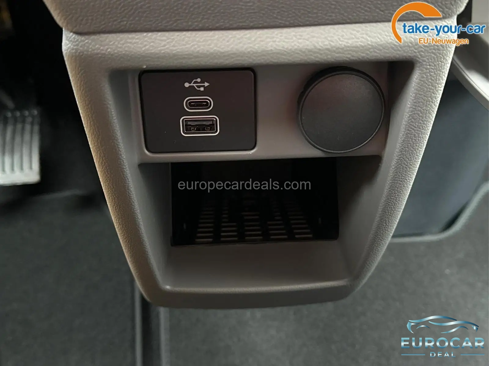 Volkswagen T7 Caravelle