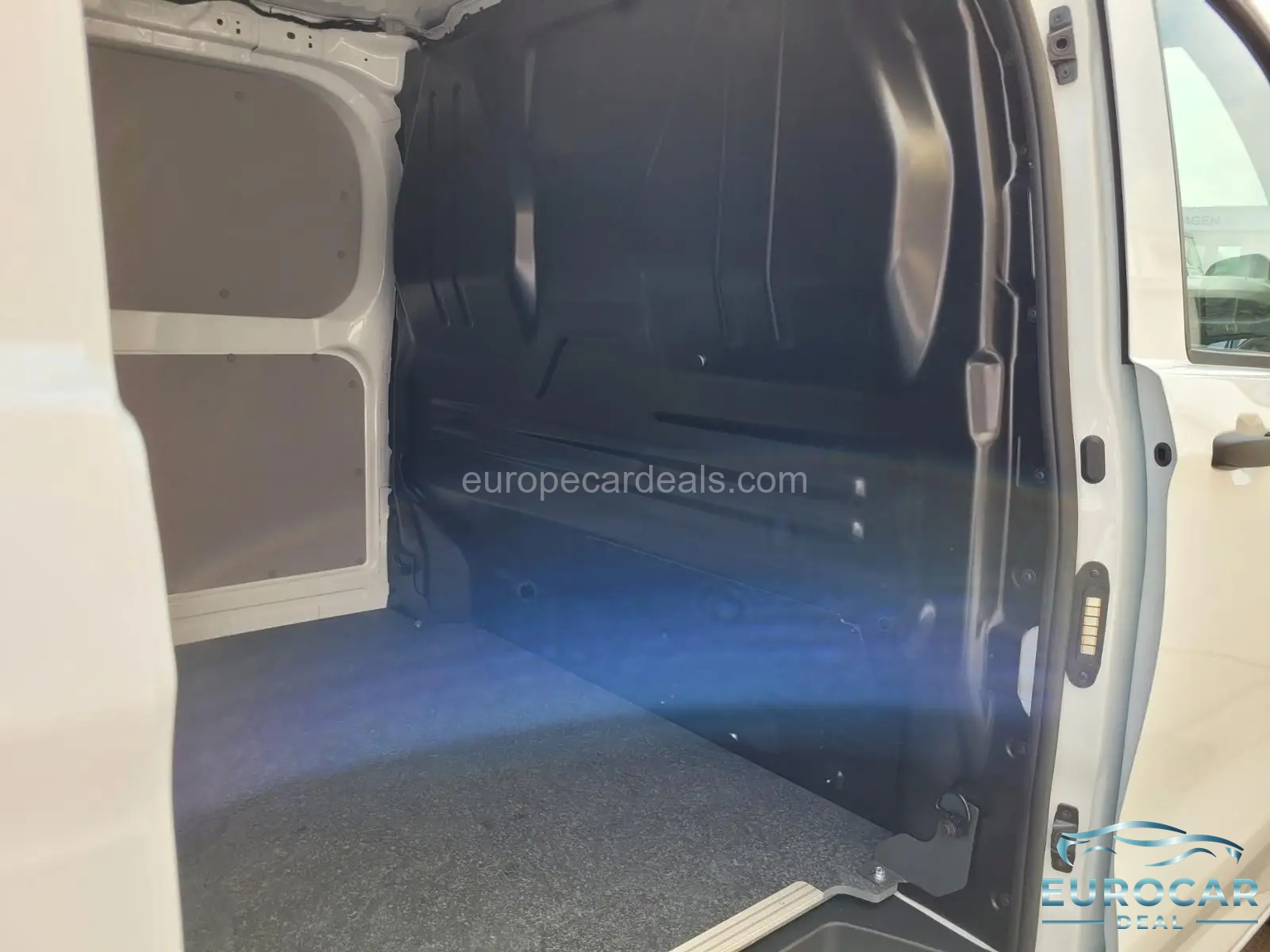 Volkswagen T7 Transporter