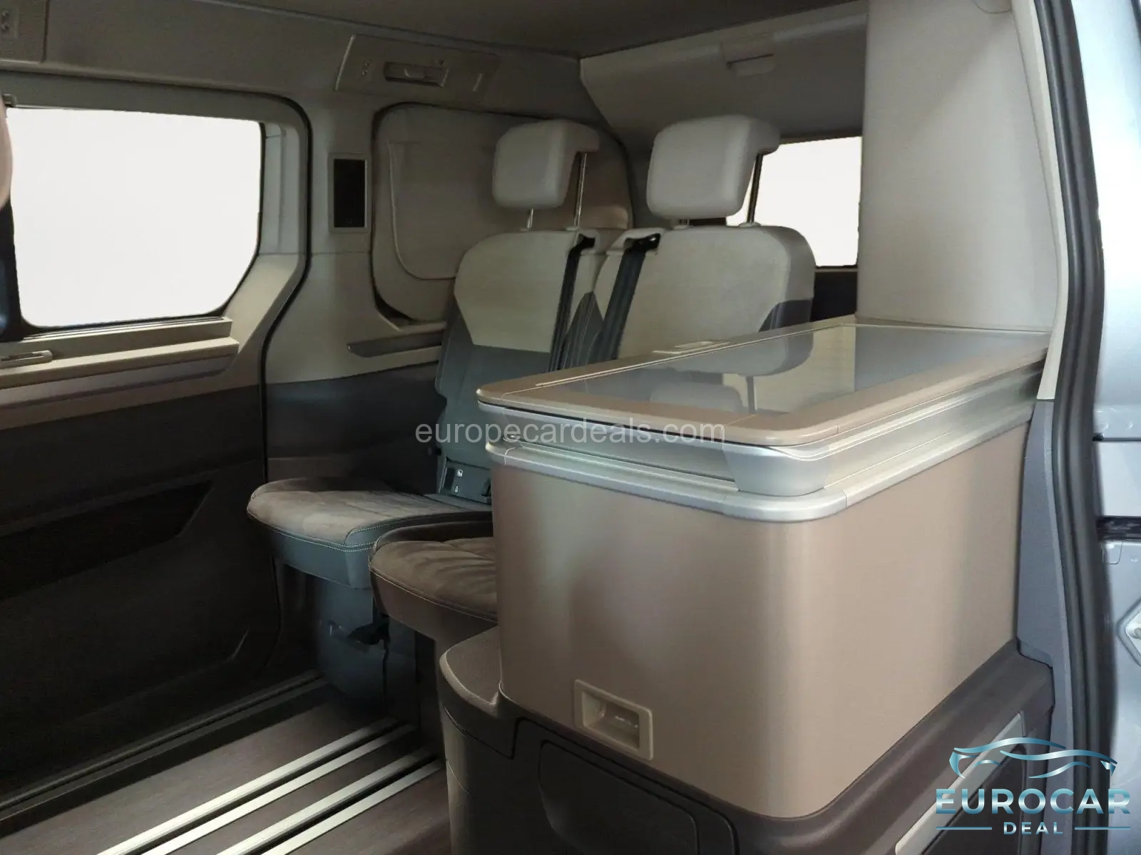 Volkswagen T7 California
