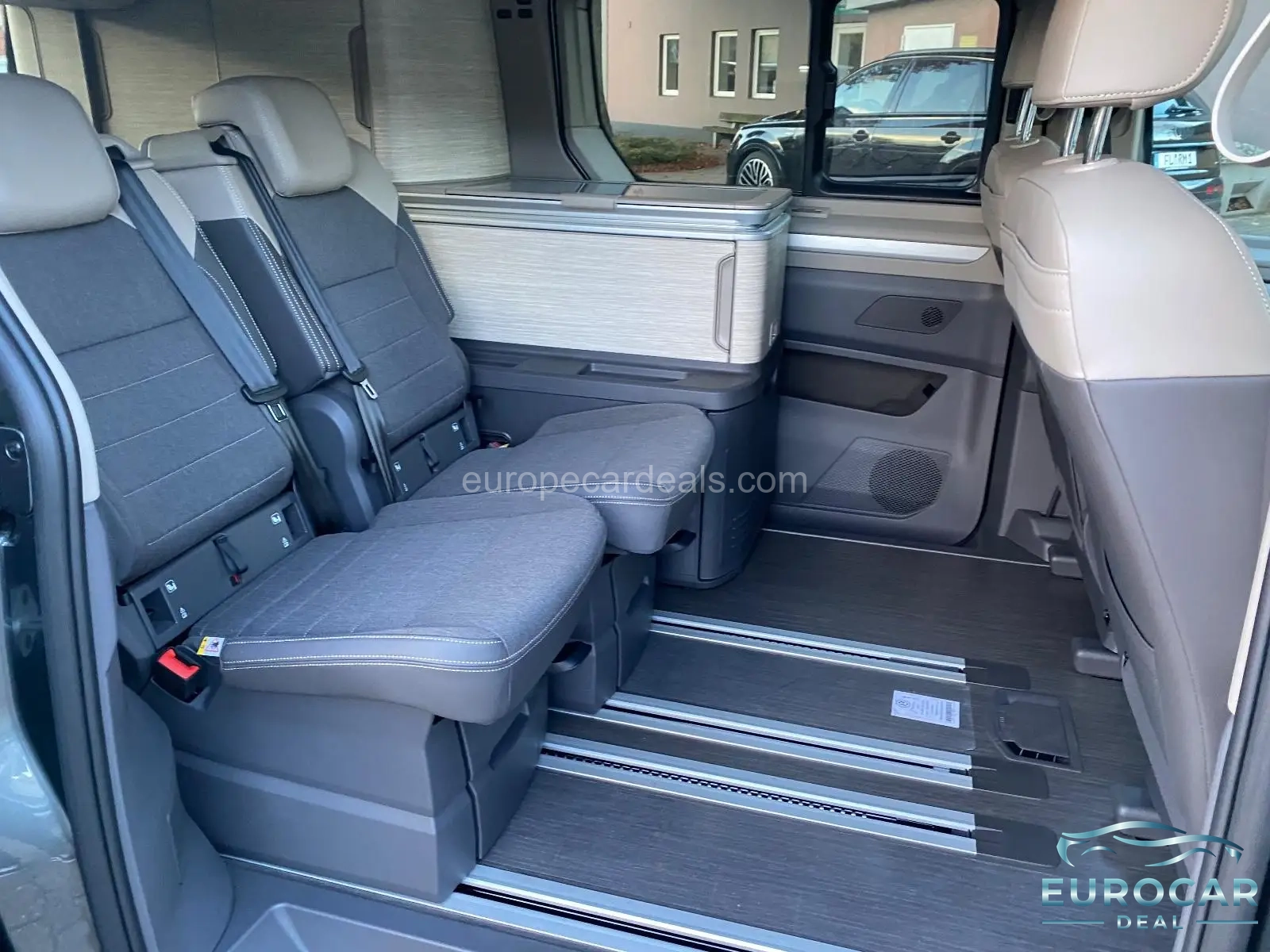 Volkswagen T7 California