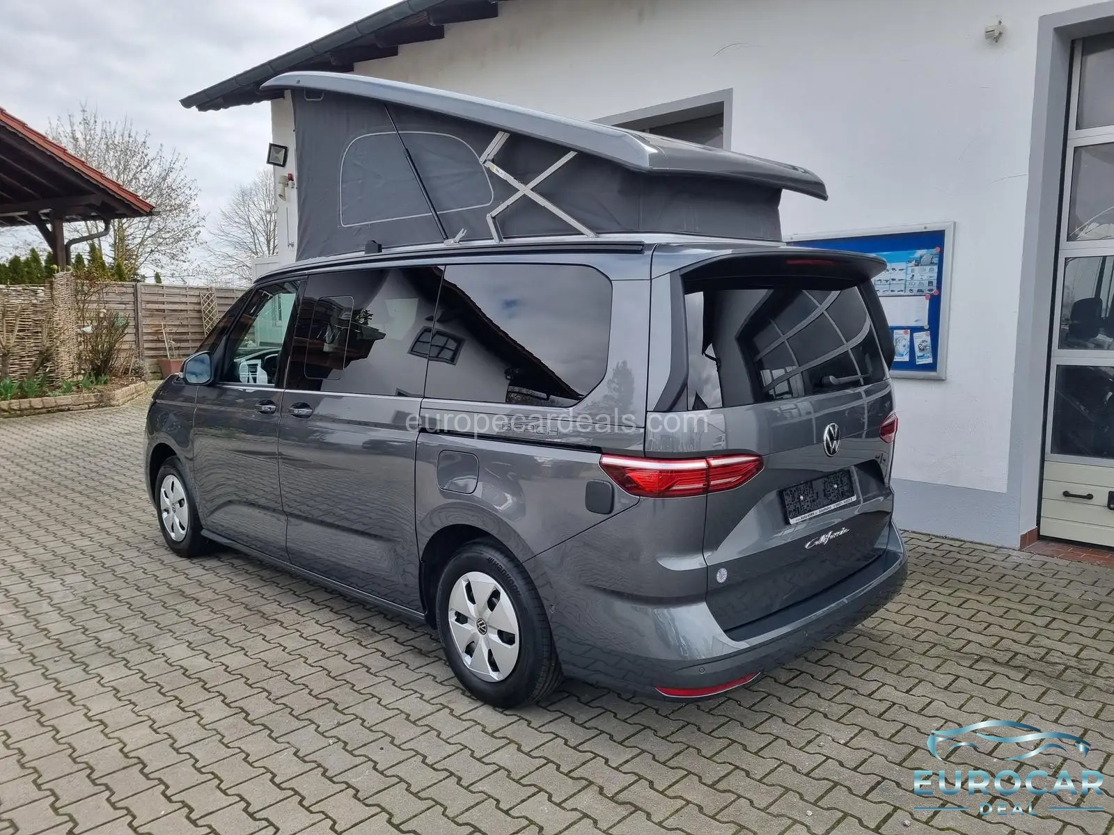 Volkswagen T7 California