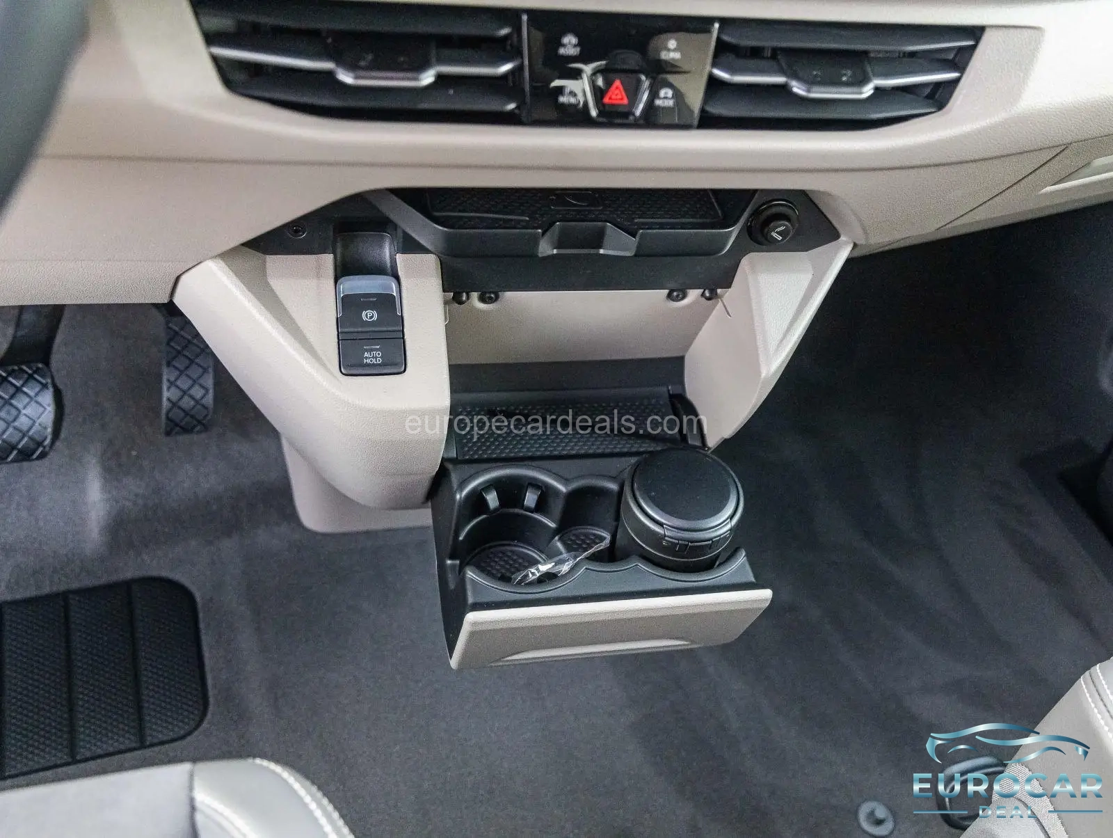 Volkswagen T7 California