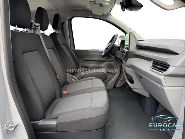 Volkswagen T7 Kombi