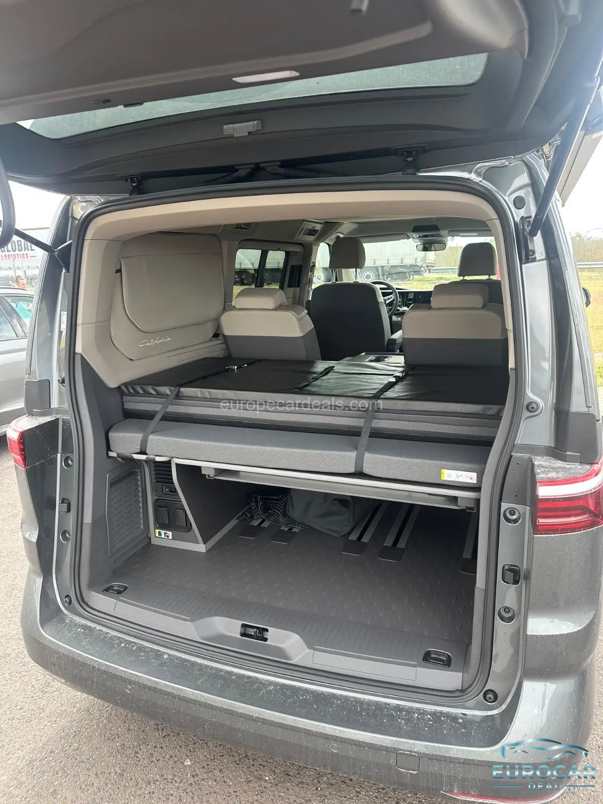 Volkswagen T7 California