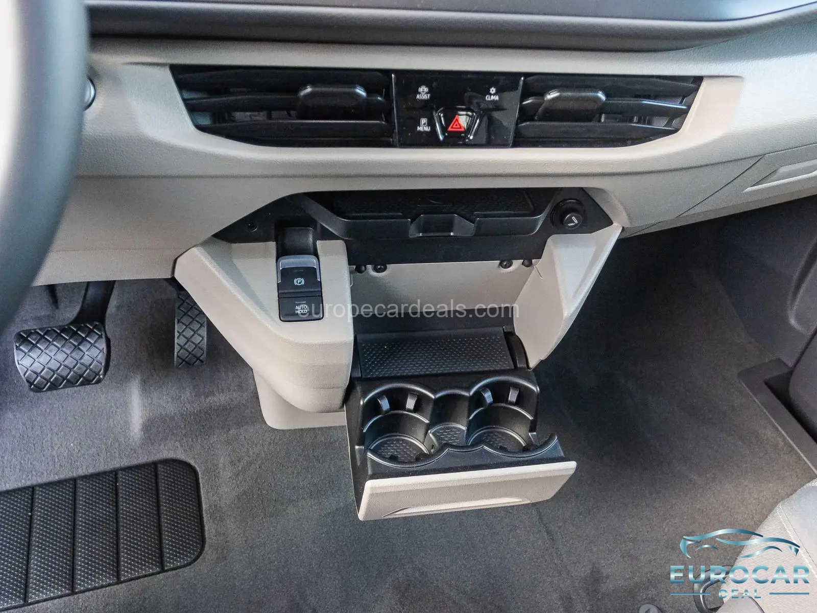 Volkswagen T7 California