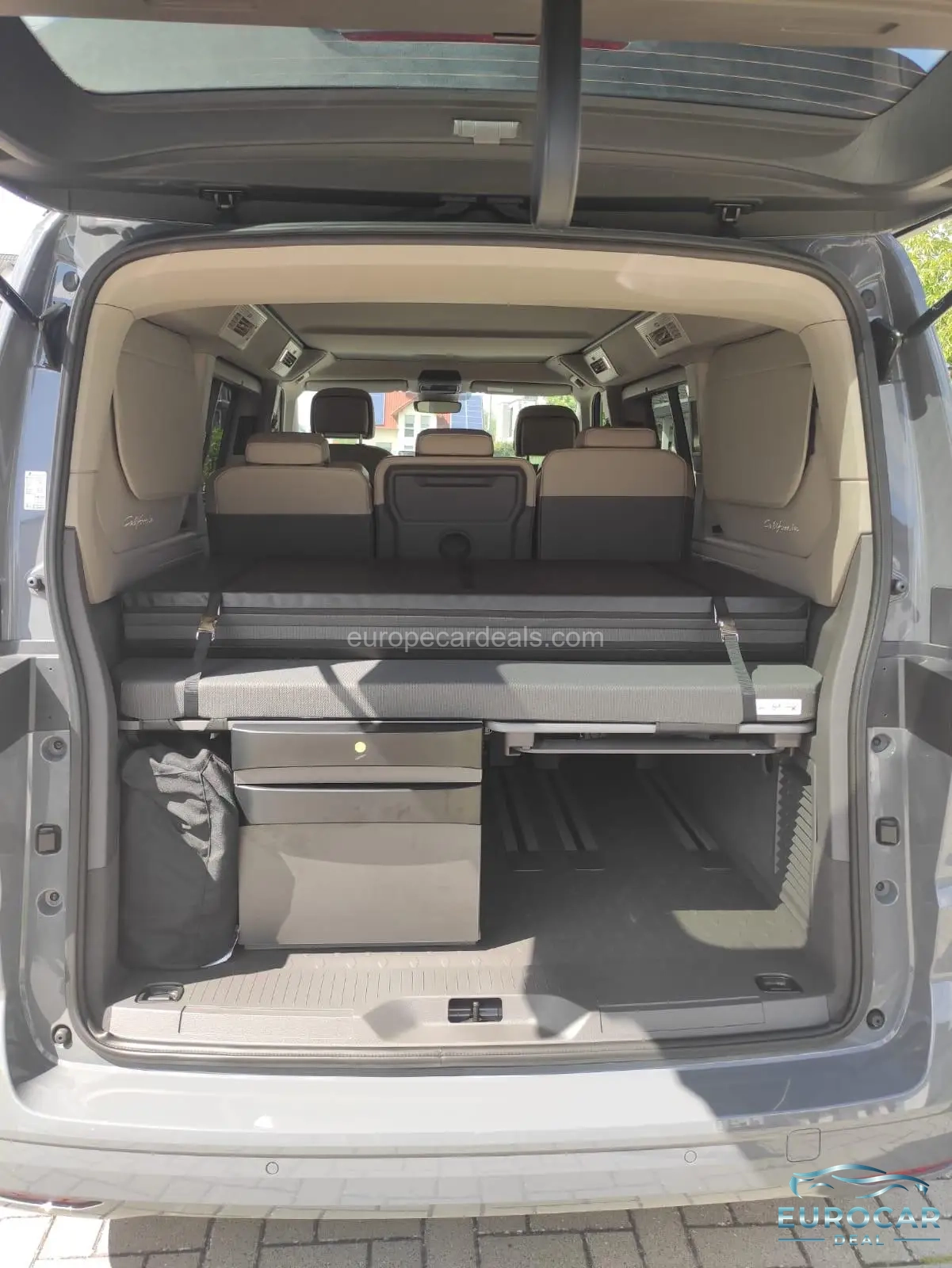 Volkswagen T7 California