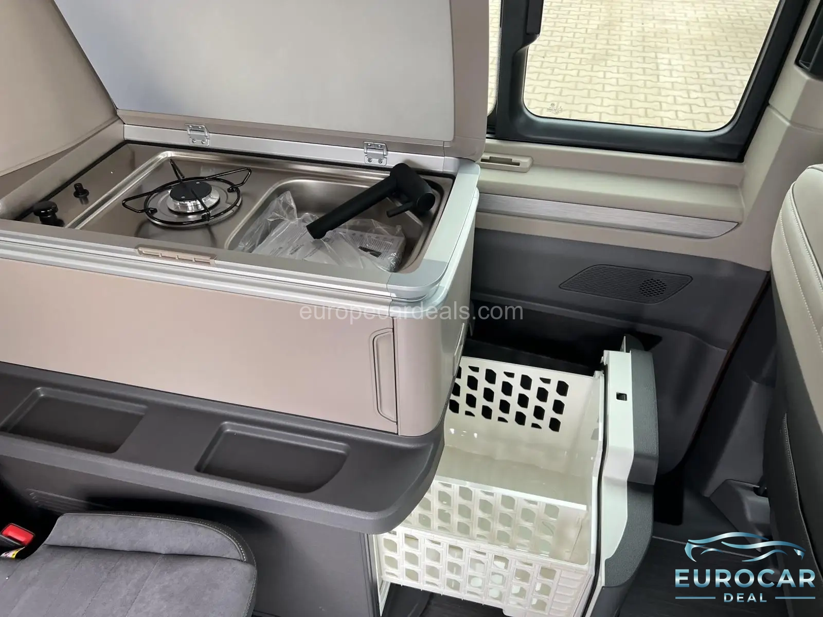 Volkswagen T7 California