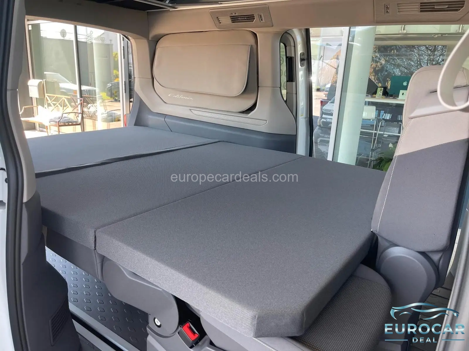 Volkswagen T7 California