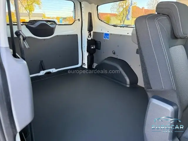Volkswagen T7 Kombi