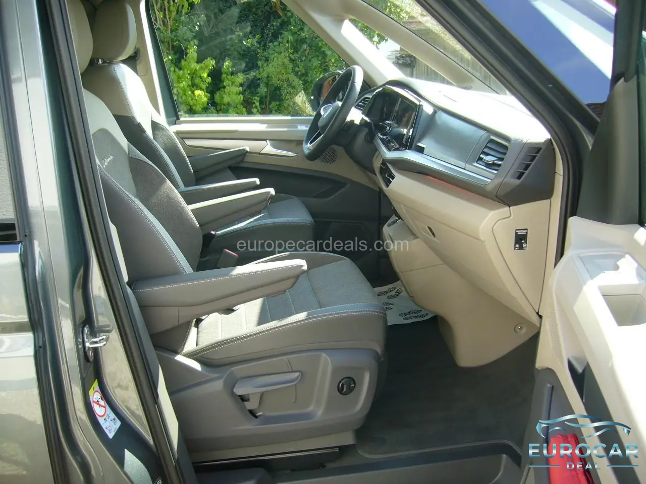 Volkswagen T7 California