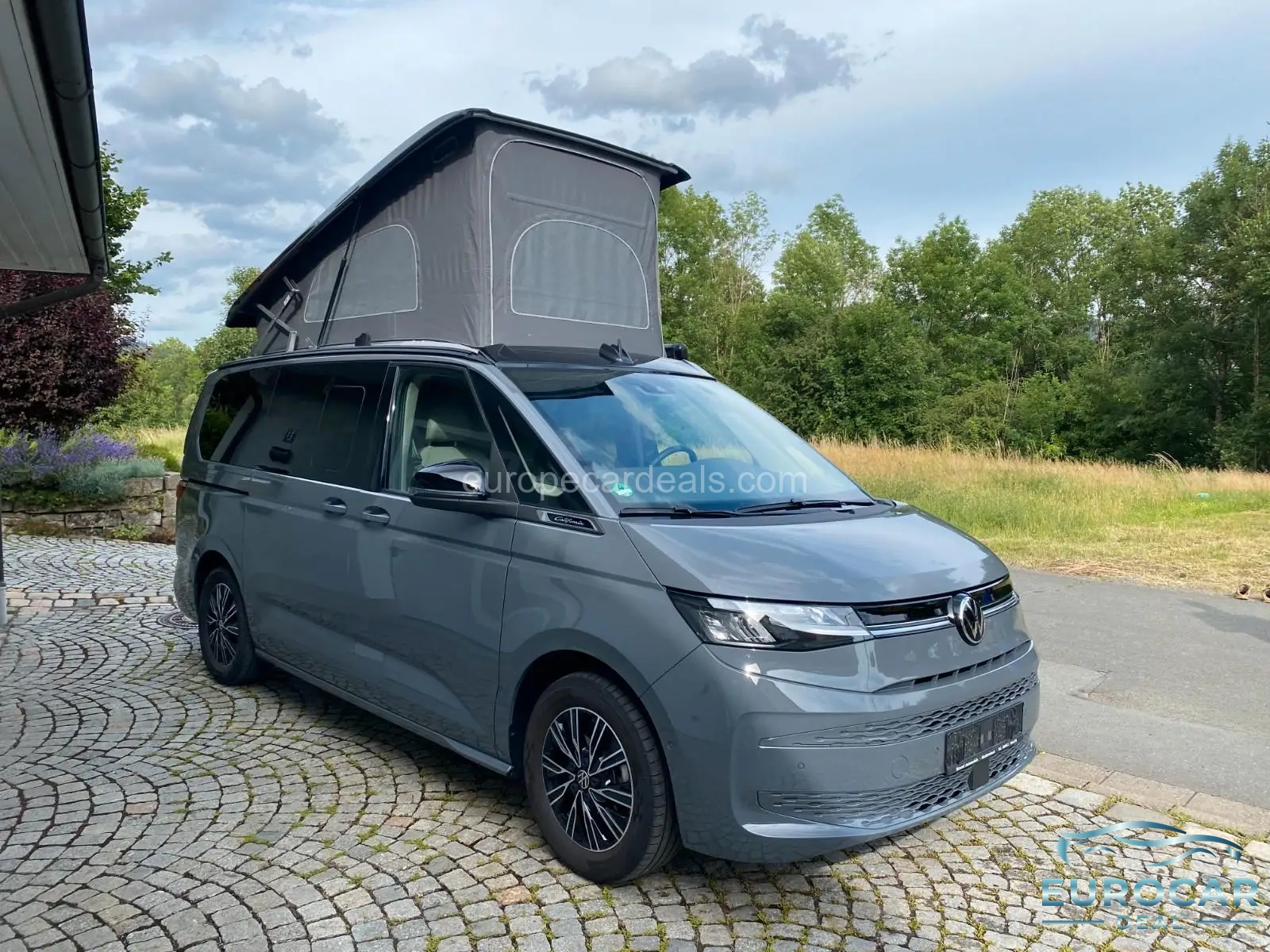 Volkswagen T7 California