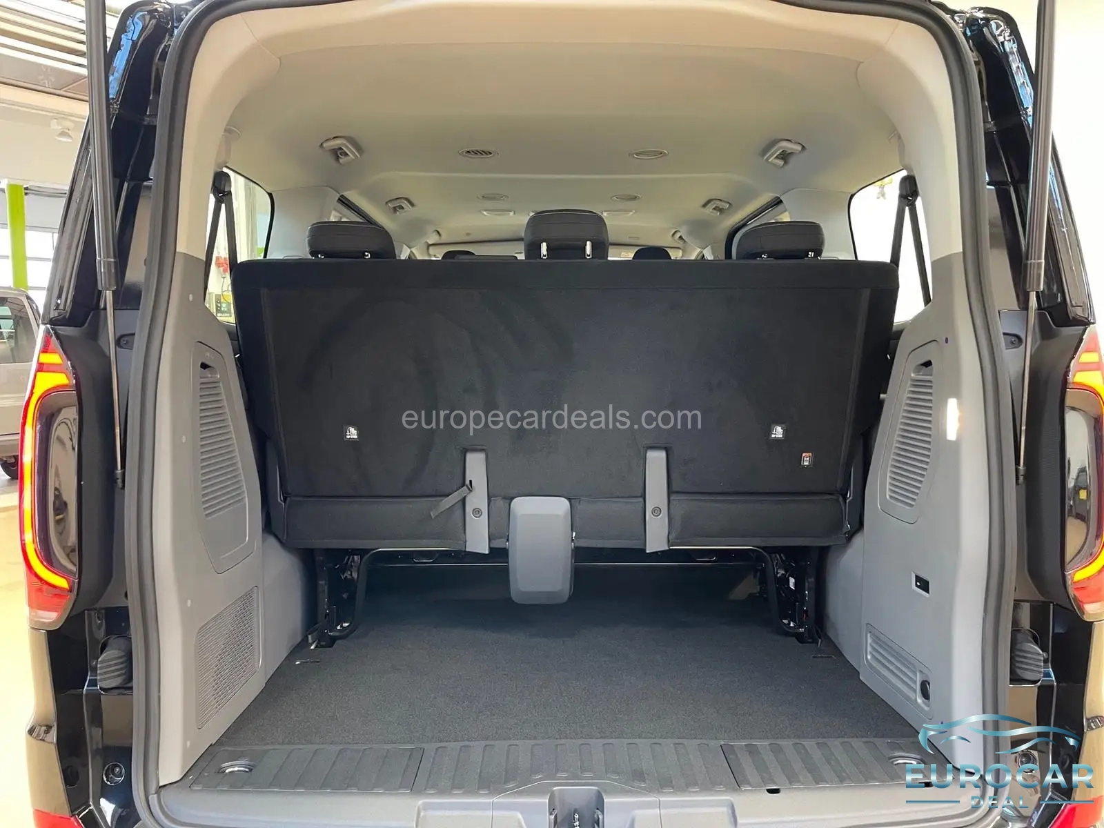Volkswagen T7 Caravelle