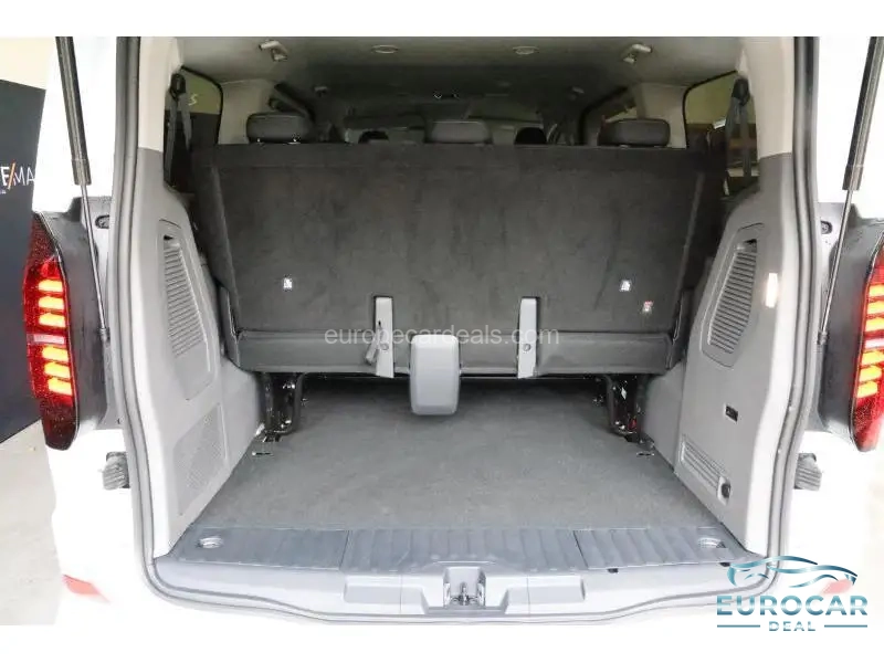 Volkswagen T7 Caravelle
