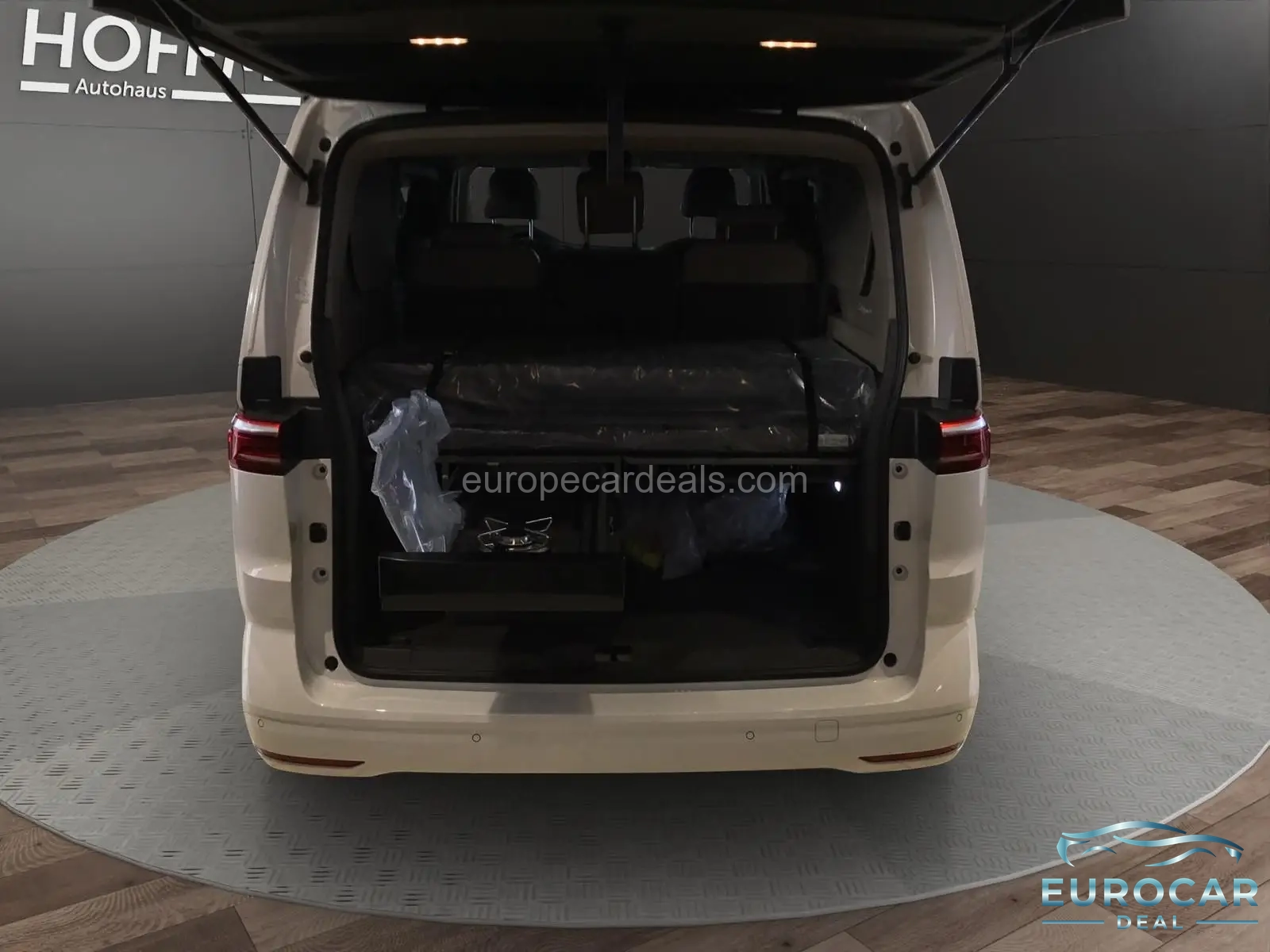 Volkswagen T7 California