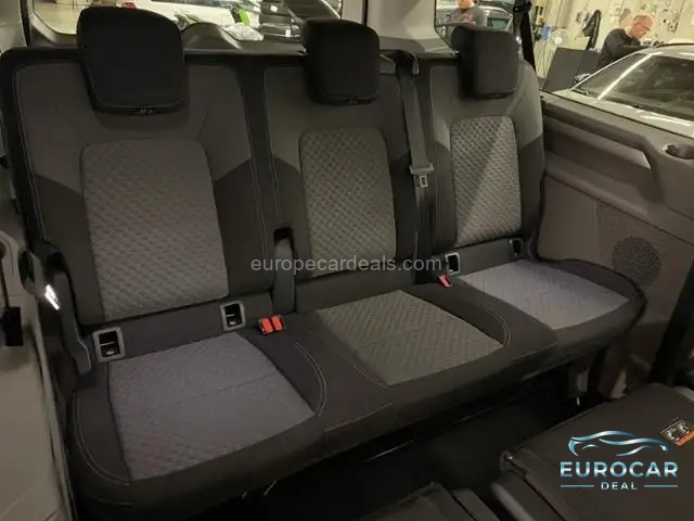 Volkswagen T7 Caravelle