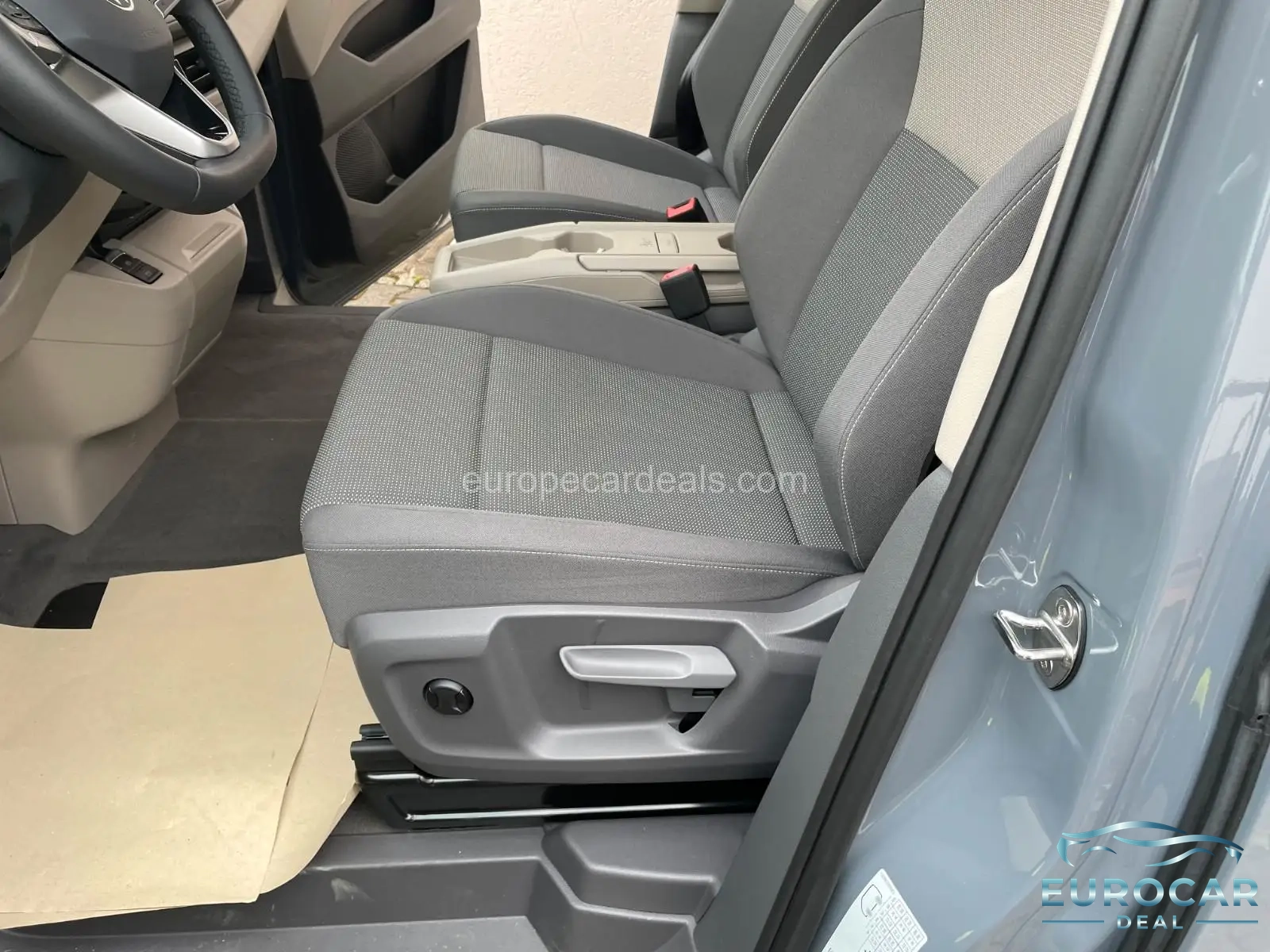Volkswagen T7 California