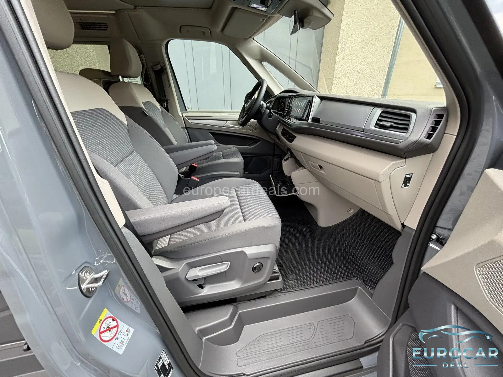Volkswagen T7 California