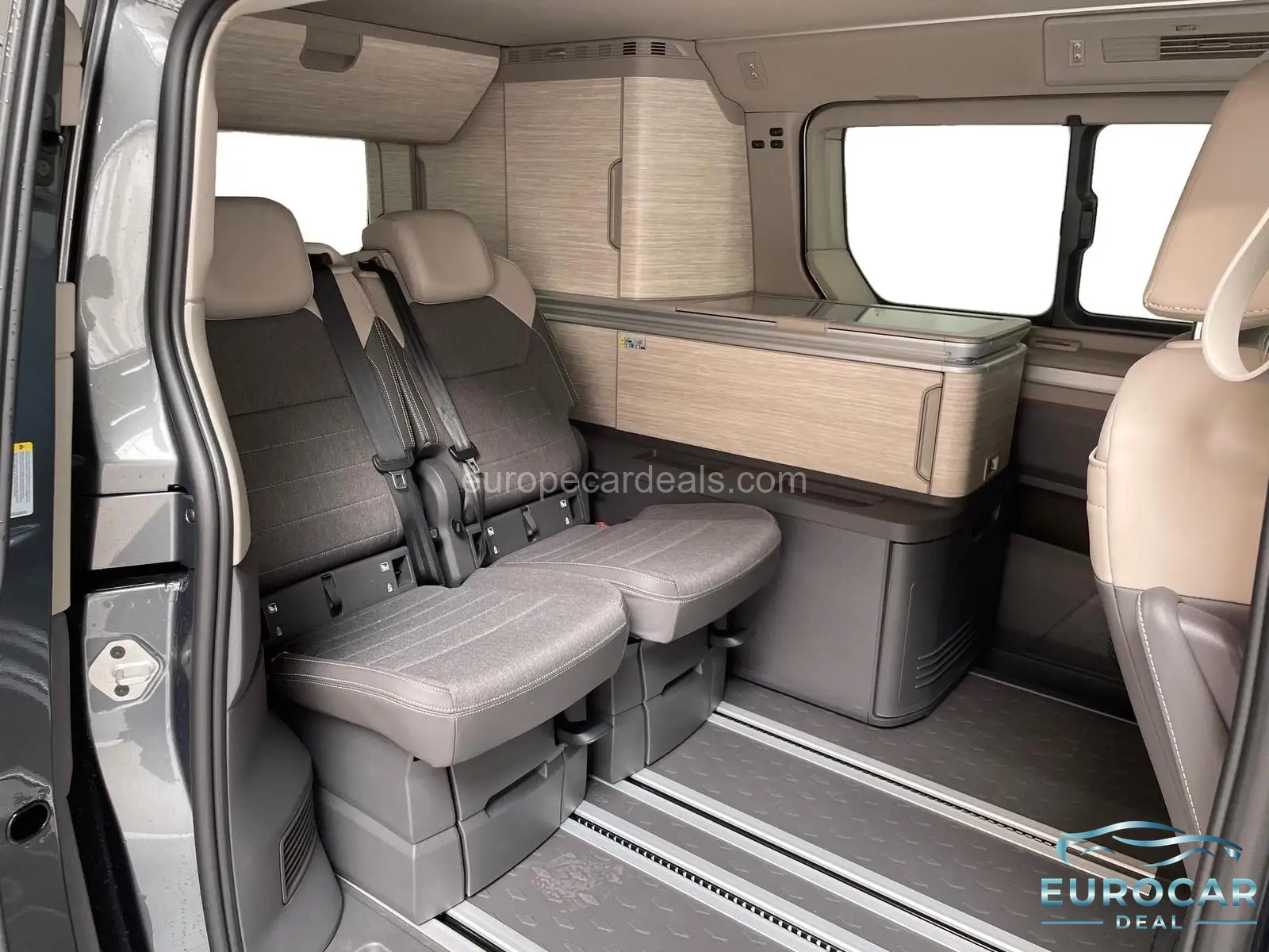 Volkswagen T7 California