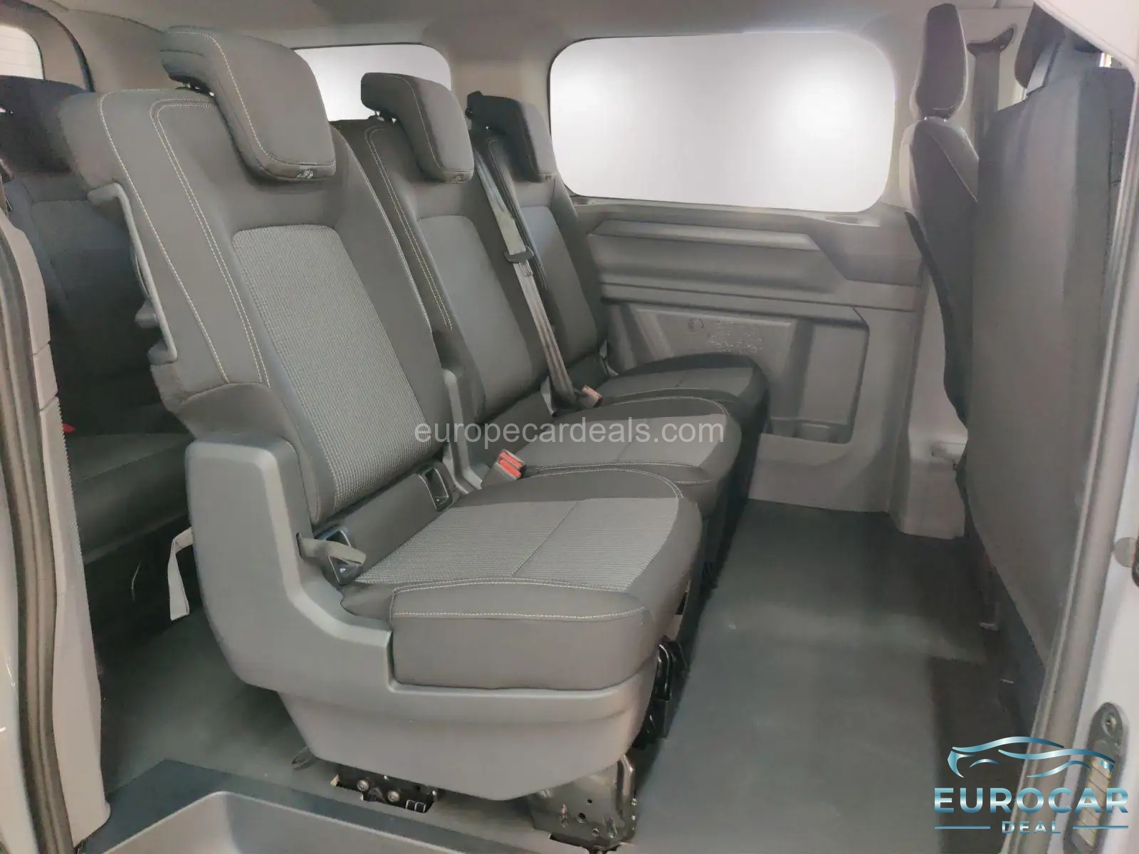 Volkswagen T7 Caravelle