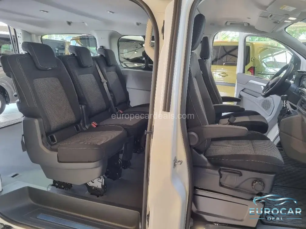Volkswagen T7 Kombi