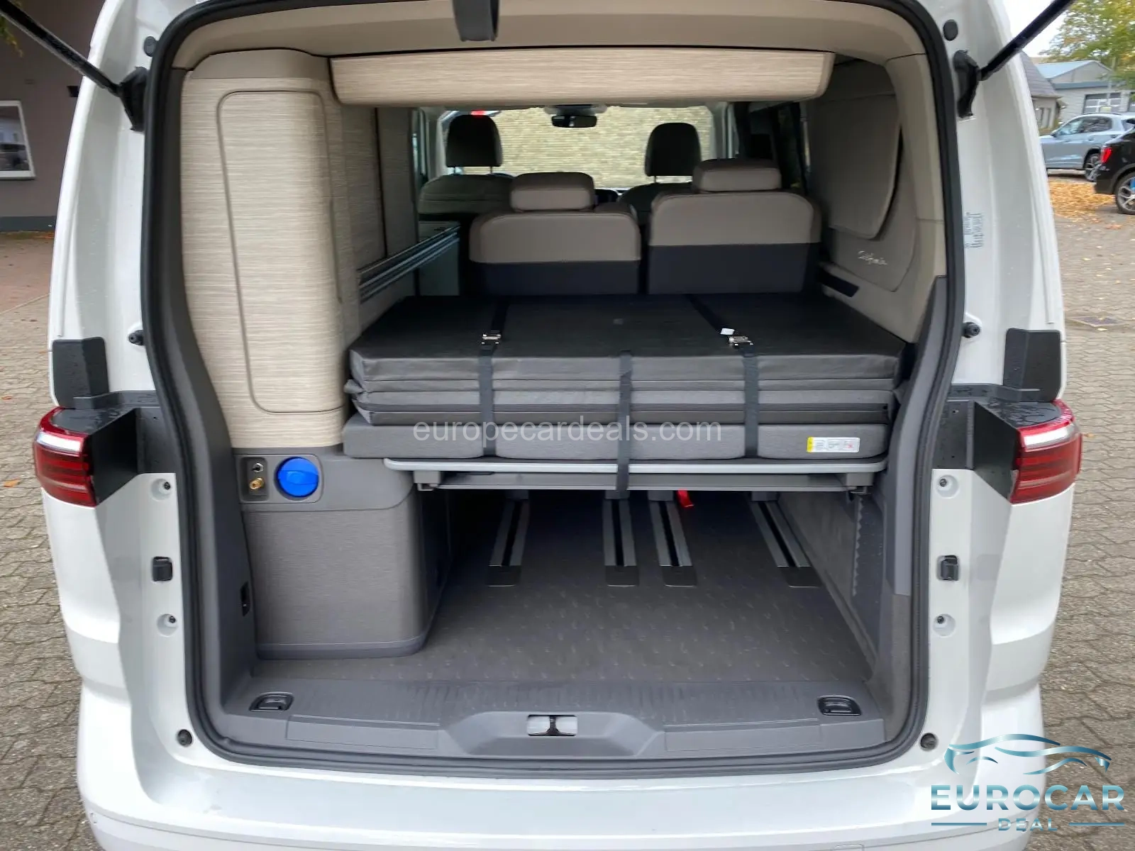 Volkswagen T7 California