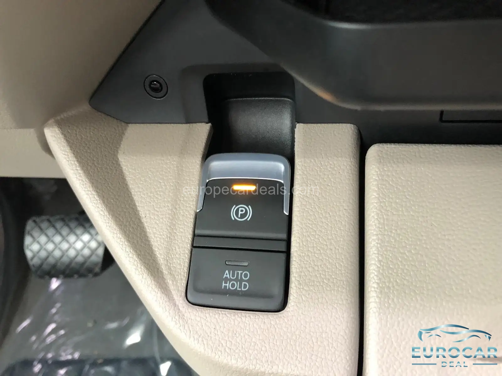 Volkswagen T7 California