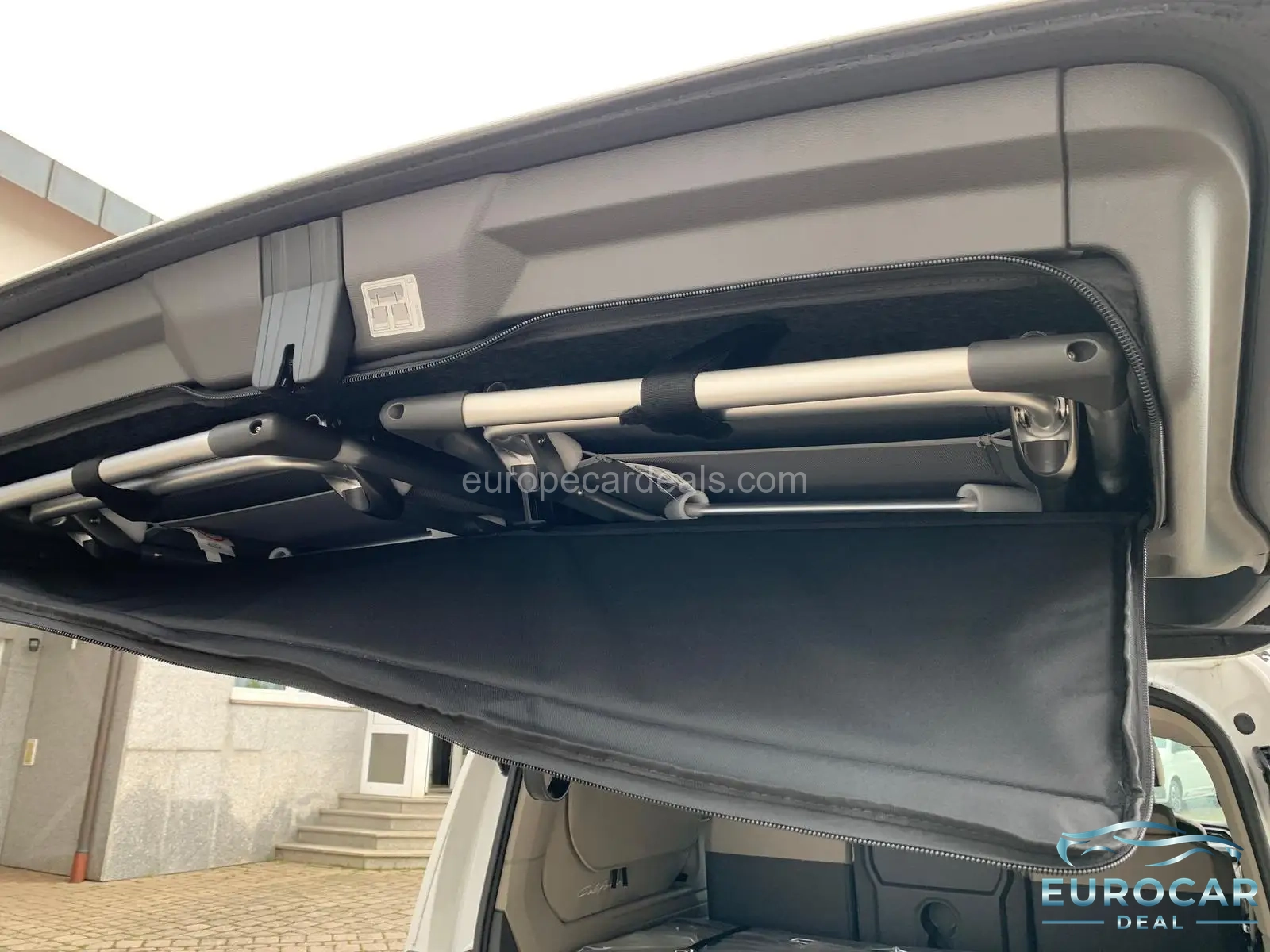 Volkswagen T7 California