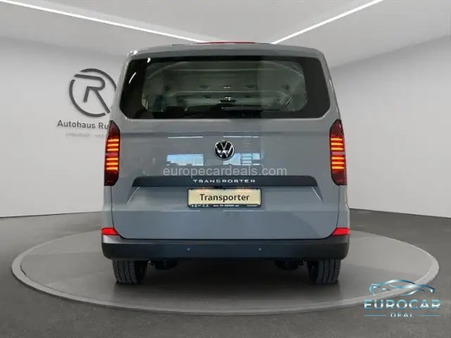 Volkswagen T7 Kombi