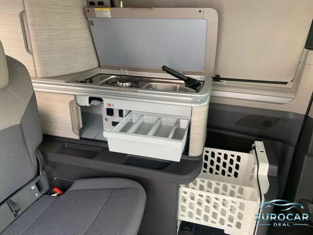Volkswagen T7 California