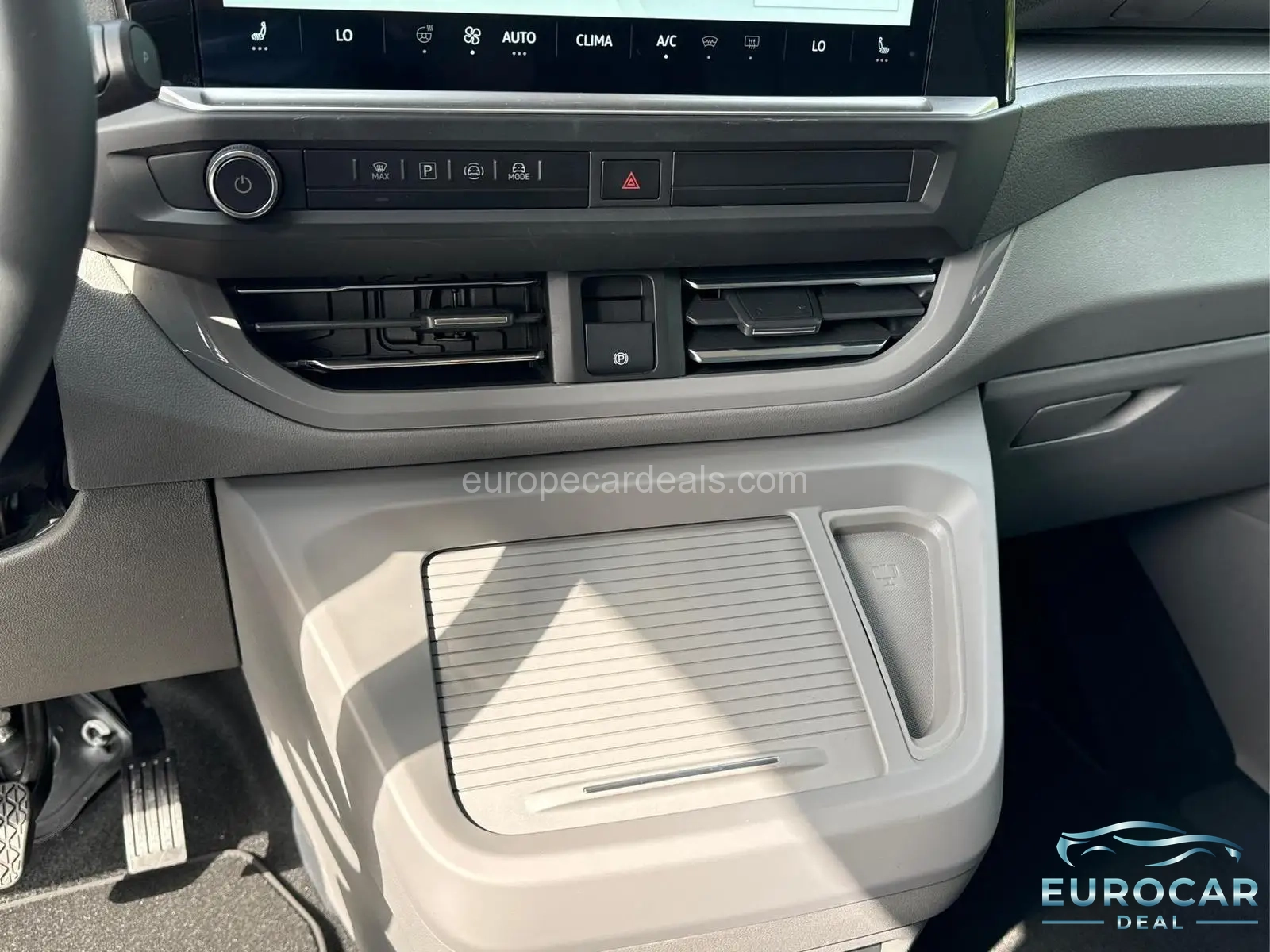 Volkswagen T7 Caravelle
