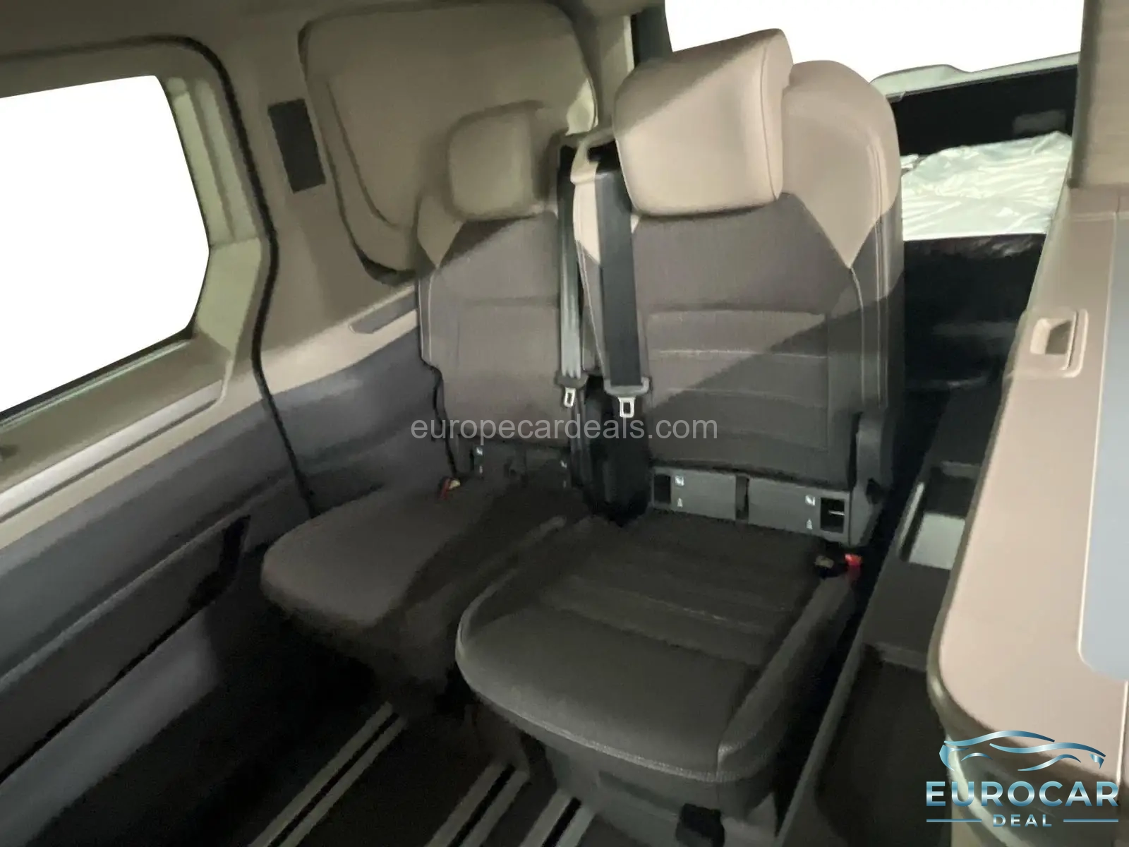 Volkswagen T7 California