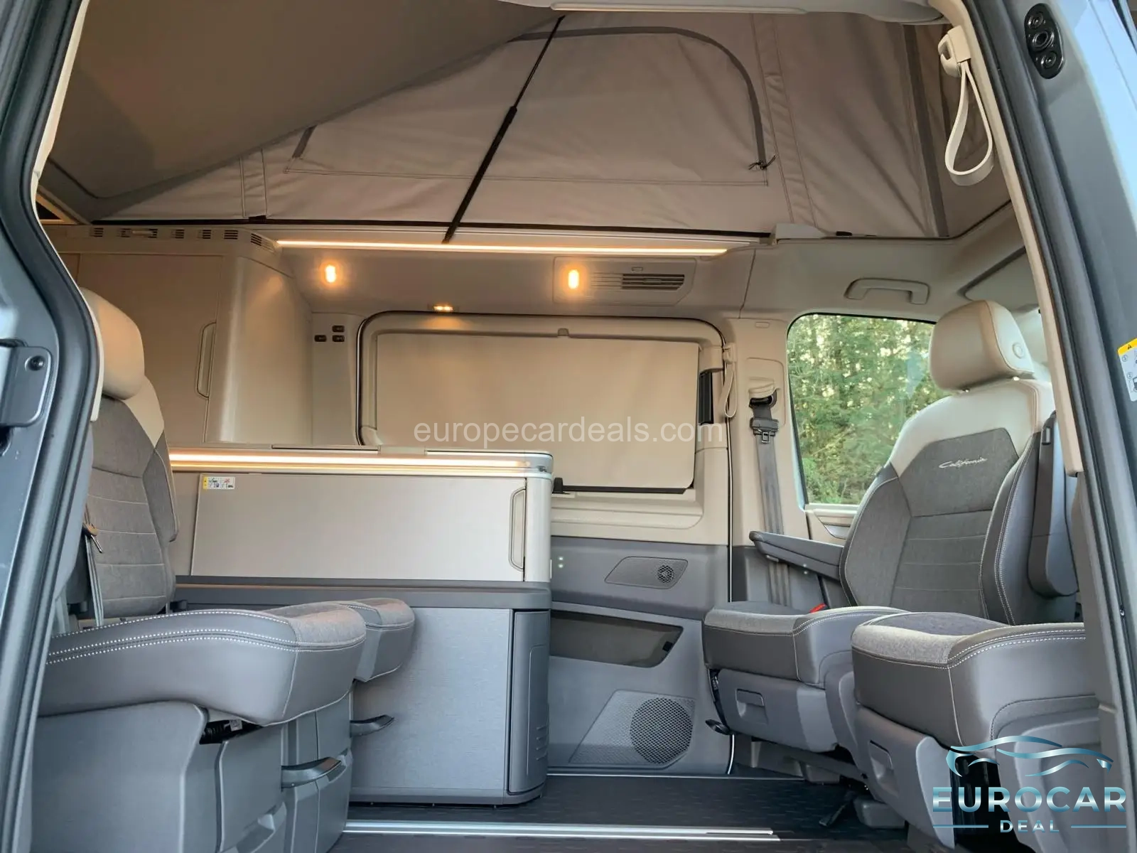 Volkswagen T7 California