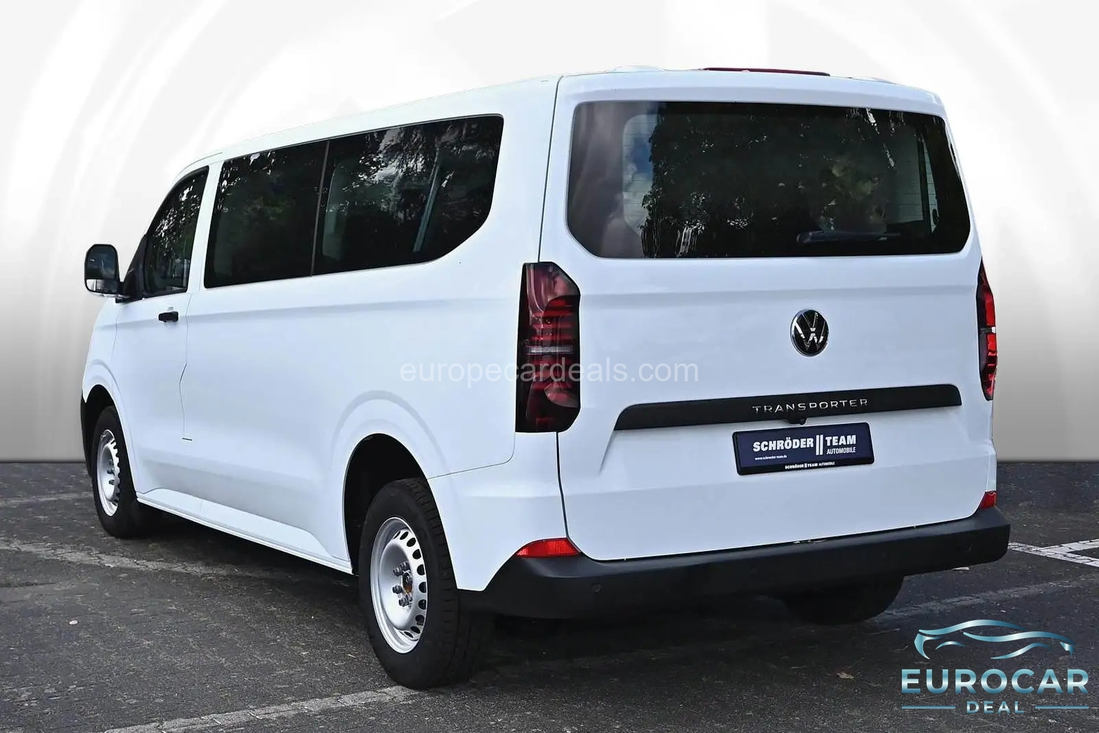 Volkswagen T7 Kombi