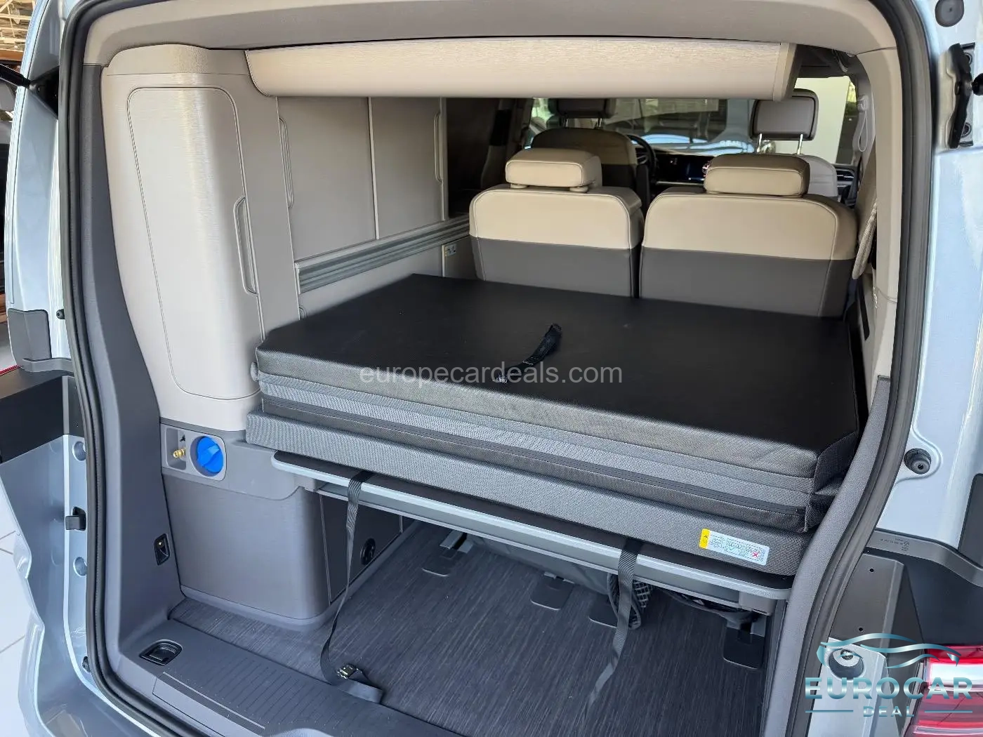 Volkswagen T7 California