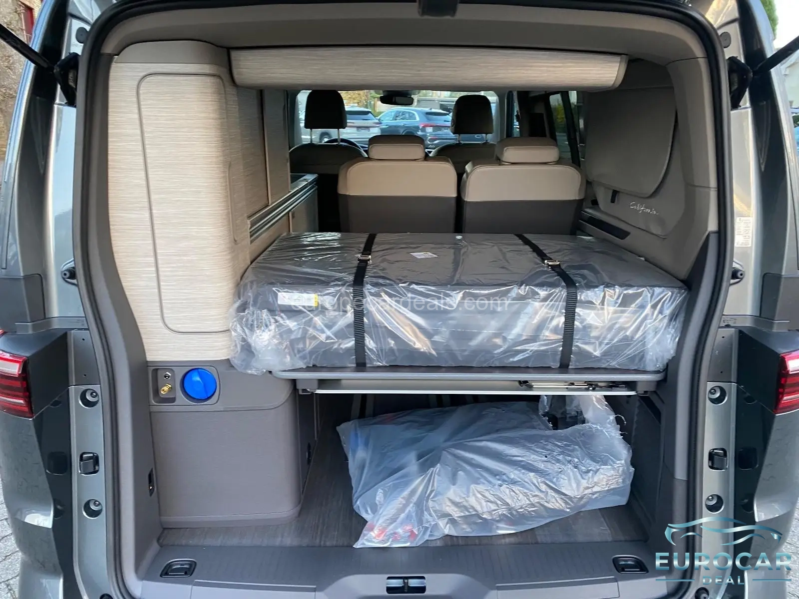 Volkswagen T7 California