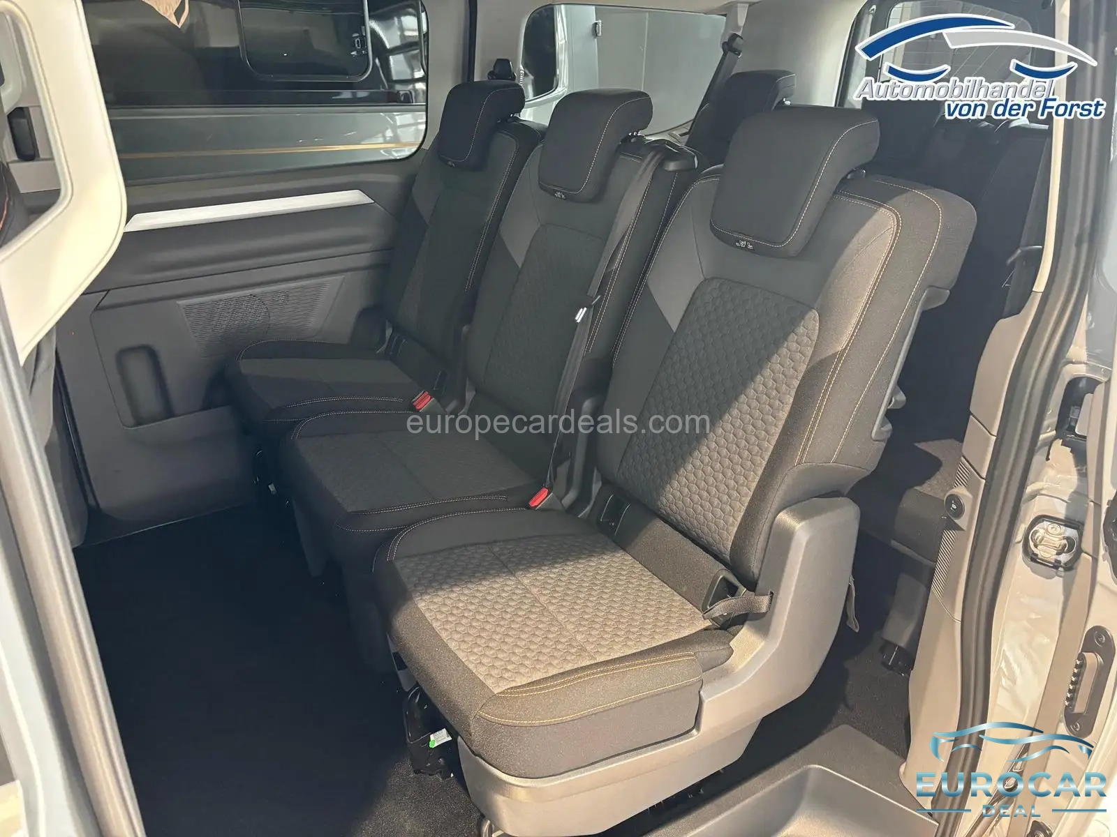 Volkswagen T7 Caravelle