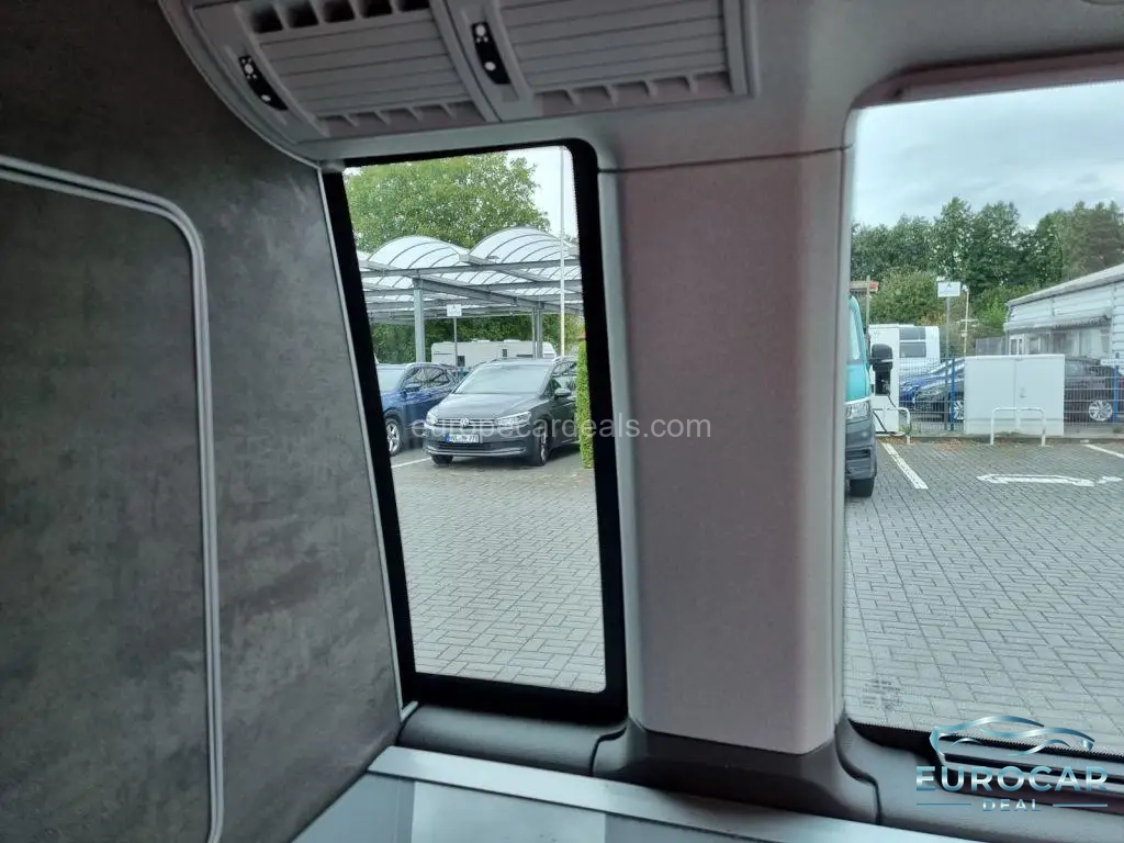 Volkswagen T7 California