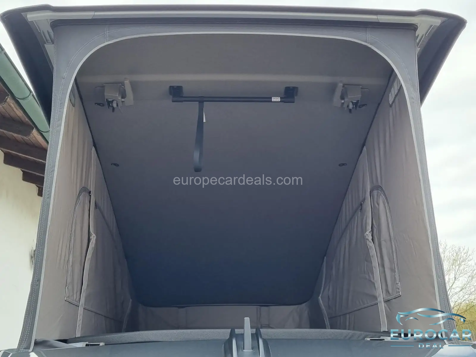 Volkswagen T7 California