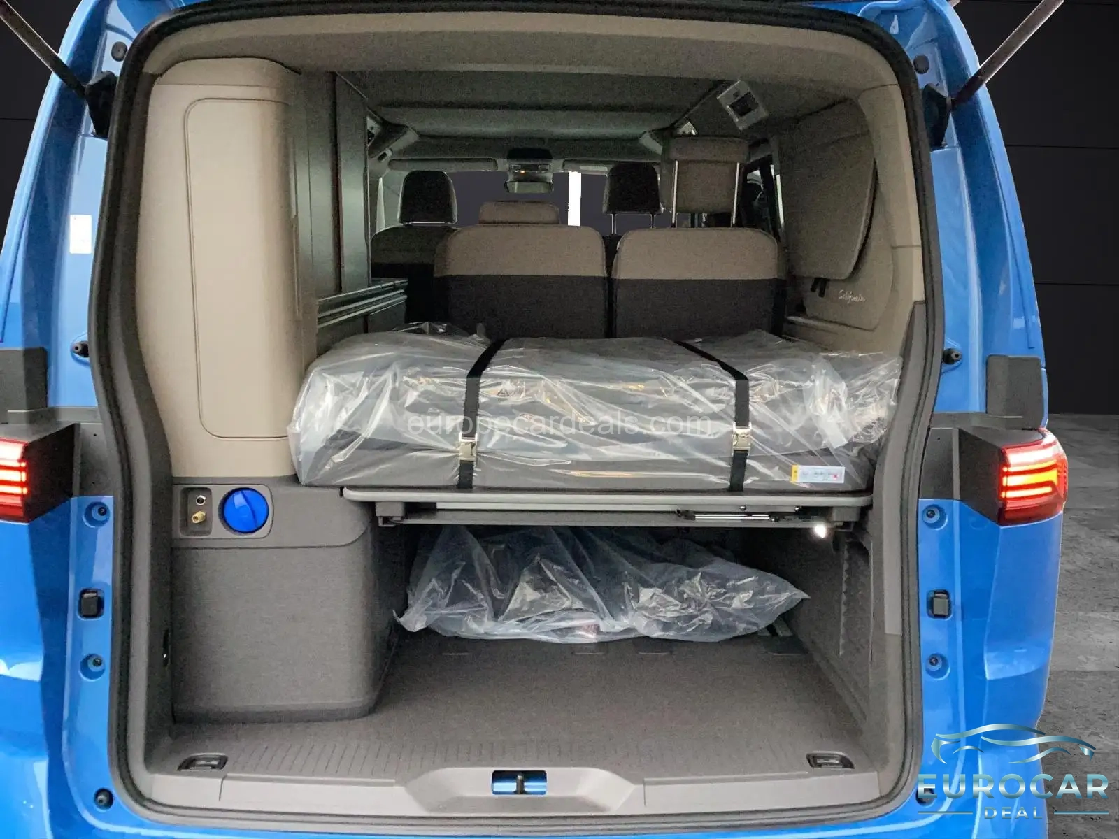 Volkswagen T7 California